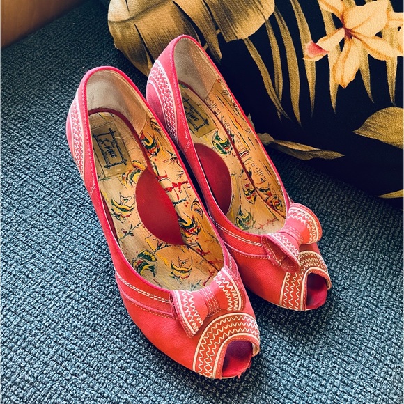 Miss L Fire LANAI Peep Toe Bow Pumps 40s Heels Red Suede Size 38 Rare - Picture 5 of 10